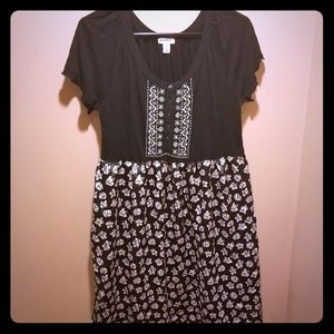 Old Navy black and white floral dress